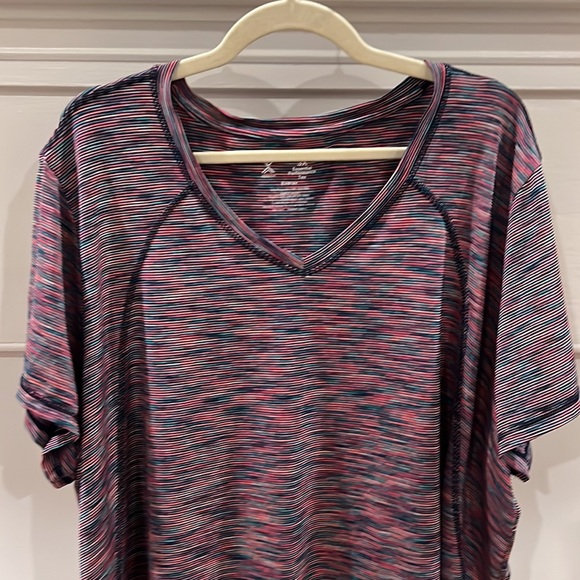 Essential Performance Tee.  Size 3X - Picture 3 of 6